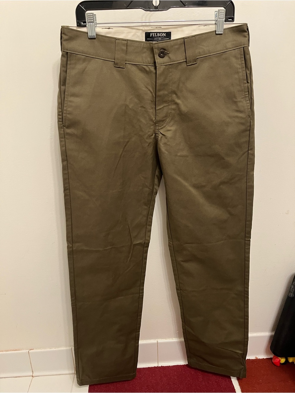 O26 Filson Men's Flat Front Straight Pants